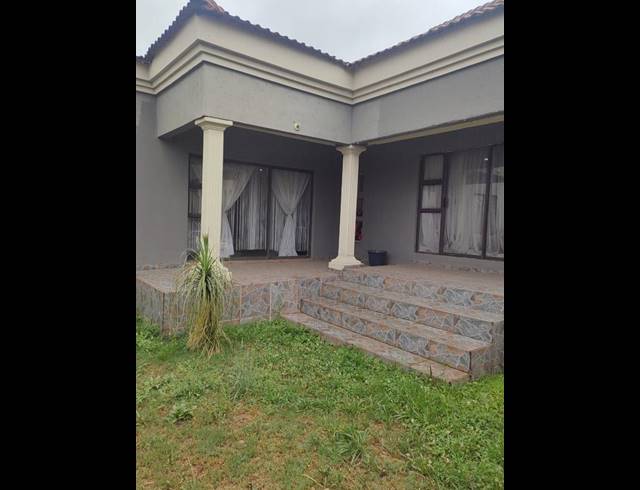 3 BEDROOM HOUSE FOR SALE IN NATURENA
